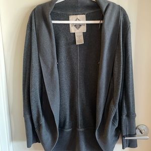 Beaver Canoe (Roots) Scoop Cardigan